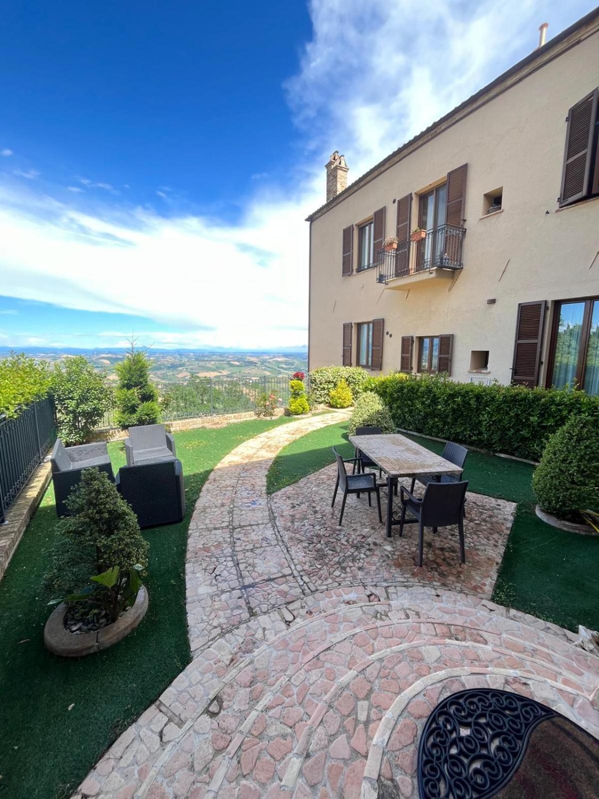Appartamento Santa Chiara Ripatransone Esterno foto